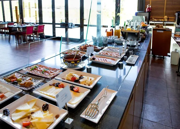 Montalvo מלון 4*